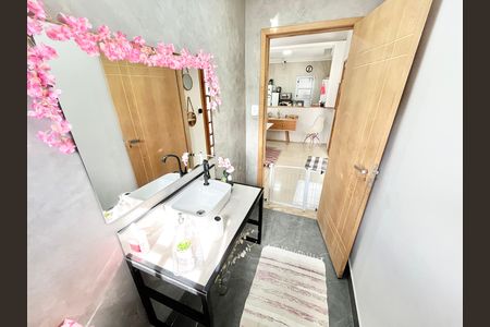 Lavabo de casa à venda com 4 quartos, 180m² em Vila Maria Luisa, São Paulo