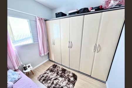 Casa à venda com 180m², 4 quartos e 2 vagas Casa à venda com 180m², 4 quartos e 2 vagasQuarto 4