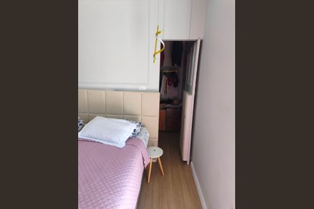 Casa à venda com 180m², 4 quartos e 2 vagas Casa à venda com 180m², 4 quartos e 2 vagasCloset da suíte 2