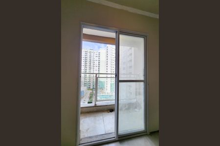 Apartamento à venda com 47m², 2 quartos e sem vaga Apartamento à venda com 47m², 2 quartos e sem vagaVaranda