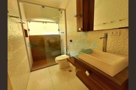 Casa à venda com 147m², 3 quartos e 2 vagas