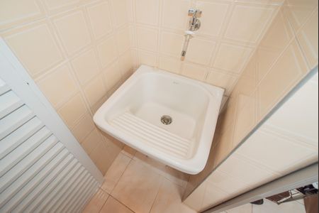 Apartamento à venda com 59m², 2 quartos e 1 vagaÁrea de Serviço
