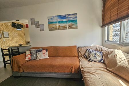 Apartamento para alugar com 2 quartos, 65m² em Jardim Las Palmas, Guarujá