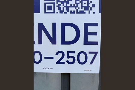 Apartamento à venda com 108m², 2 quartos e 2 vagasPlaca instalada YSQQ-193
