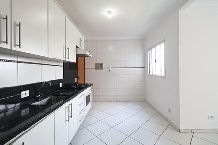 Apartamento à venda com 108m², 2 quartos e 2 vagasCozinha
