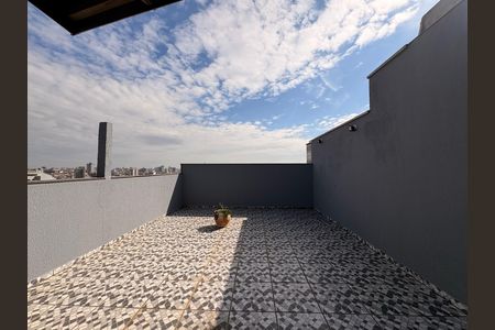 Apartamento à venda com 108m², 2 quartos e 2 vagasCobertura 