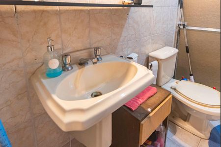 Casa à venda com 400m², 5 quartos e 14 vagas Casa à venda com 400m², 5 quartos e 14 vagasBanheiro Social 2