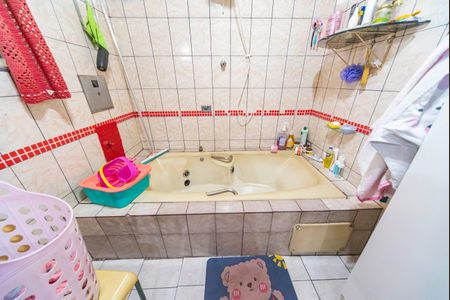 Casa à venda com 400m², 5 quartos e 14 vagas Casa à venda com 400m², 5 quartos e 14 vagasBanheiro Quarto 4