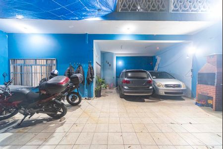 Casa à venda com 400m², 5 quartos e 14 vagas Casa à venda com 400m², 5 quartos e 14 vagasGaragem