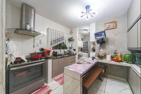 Casa à venda com 400m², 5 quartos e 14 vagas Casa à venda com 400m², 5 quartos e 14 vagasCozinha