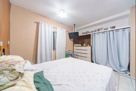 Casa à venda com 400m², 5 quartos e 14 vagas Casa à venda com 400m², 5 quartos e 14 vagasQuarto 2