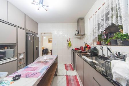 Casa à venda com 400m², 5 quartos e 14 vagas Casa à venda com 400m², 5 quartos e 14 vagasCozinha