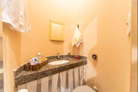 Casa à venda com 400m², 5 quartos e 14 vagas Casa à venda com 400m², 5 quartos e 14 vagasLavabo