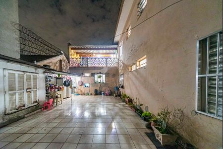 Casa à venda com 400m², 5 quartos e 14 vagas Casa à venda com 400m², 5 quartos e 14 vagasQuintal Fundos