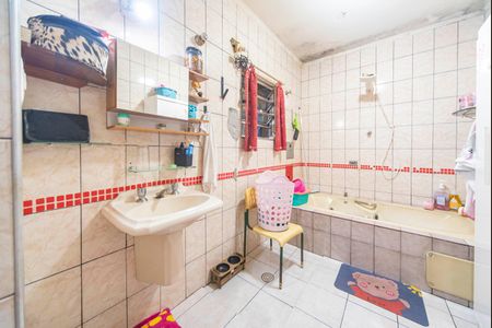 Casa à venda com 400m², 5 quartos e 14 vagas Casa à venda com 400m², 5 quartos e 14 vagasBanheiro Quarto 4