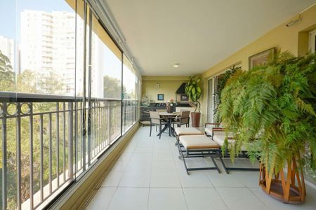 Apartamento à venda com 320m², 4 quartos e 4 vagas