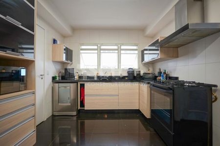 Apartamento à venda com 320m², 4 quartos e 4 vagas