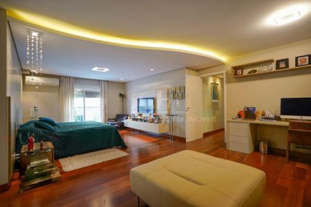 Apartamento à venda com 320m², 4 quartos e 4 vagas
