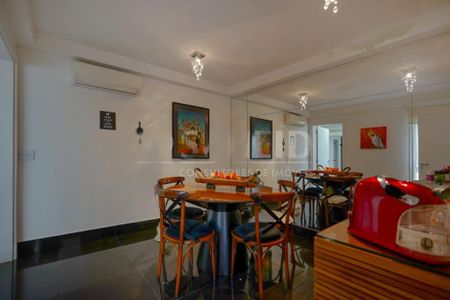 Apartamento à venda com 320m², 4 quartos e 4 vagas