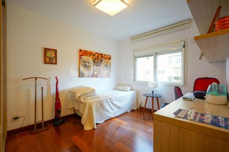 Apartamento à venda com 320m², 4 quartos e 4 vagas