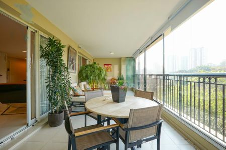 Apartamento à venda com 320m², 4 quartos e 4 vagas