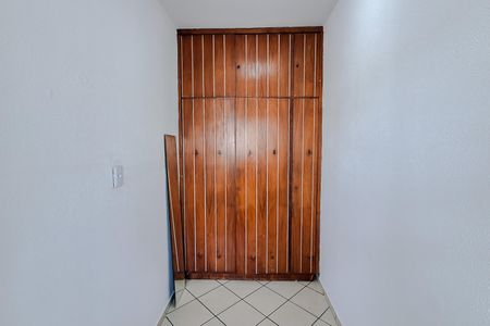 Apartamento para alugar com 71m², 2 quartos e 1 vaga Apartamento para alugar com 71m², 2 quartos e 1 vagaQuarto de Serviço