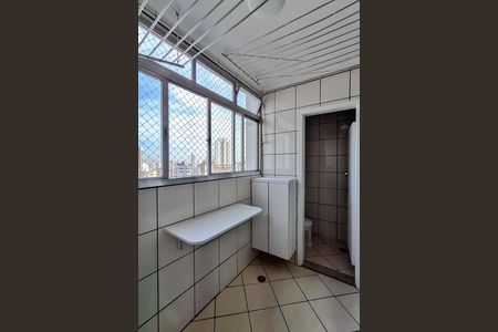 Apartamento para alugar com 71m², 2 quartos e 1 vaga Apartamento para alugar com 71m², 2 quartos e 1 vagaÁrea de Serviço