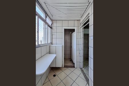 Apartamento para alugar com 71m², 2 quartos e 1 vaga Apartamento para alugar com 71m², 2 quartos e 1 vagaÁrea de Serviço