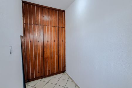 Apartamento para alugar com 71m², 2 quartos e 1 vaga Apartamento para alugar com 71m², 2 quartos e 1 vagaQuarto de Serviço