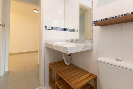 Apartamento para alugar com 53m², 2 quartos e 1 vaga Apartamento para alugar com 53m², 2 quartos e 1 vagaBanheiro