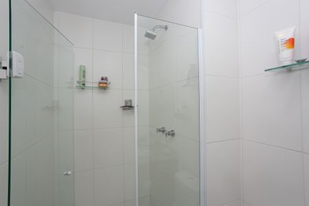Apartamento para alugar com 53m², 2 quartos e 1 vaga Apartamento para alugar com 53m², 2 quartos e 1 vagaBanheiro da Suíte