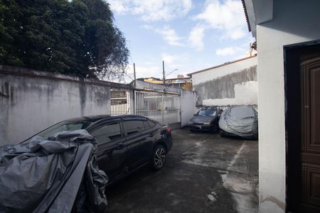 Garagem de casa à venda com 6 quartos, 250m² em Jardim Martins Silva, São Paulo