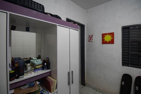 Casa à venda com 250m², 6 quartos e 4 vagas Casa à venda com 250m², 6 quartos e 4 vagasQuarto casa 2