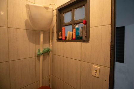 Casa à venda com 250m², 6 quartos e 4 vagas Casa à venda com 250m², 6 quartos e 4 vagasBanheiro casa 2