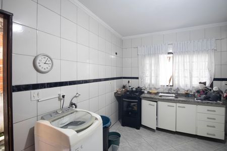 Casa à venda com 250m², 6 quartos e 4 vagas Casa à venda com 250m², 6 quartos e 4 vagasCozinha 1