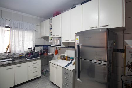 Casa à venda com 250m², 6 quartos e 4 vagas Casa à venda com 250m², 6 quartos e 4 vagasCozinha 1