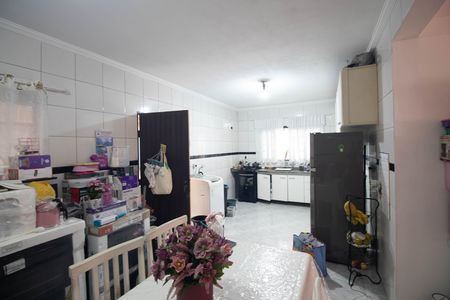 Casa à venda com 250m², 6 quartos e 4 vagas Casa à venda com 250m², 6 quartos e 4 vagasCozinha 1
