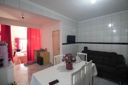 Casa à venda com 250m², 6 quartos e 4 vagas Casa à venda com 250m², 6 quartos e 4 vagasCozinha 1