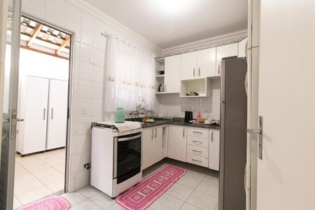 Casa para alugar com 178m², 3 quartos e 2 vagas Casa para alugar com 178m², 3 quartos e 2 vagasCozinha - Armários