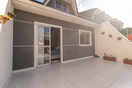 Casa para alugar com 178m², 3 quartos e 2 vagas Casa para alugar com 178m², 3 quartos e 2 vagasVaranda