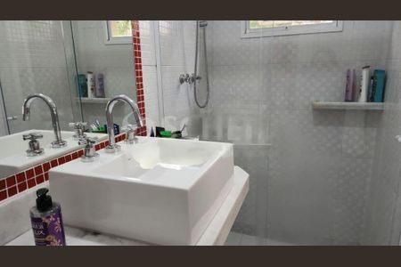 Casa à venda com 250m², 3 quartos e 4 vagas