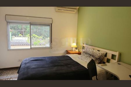 Casa à venda com 3 quartos, 250m² em Paraíso do Morumbi, São Paulo