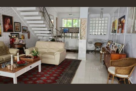 Casa à venda com 3 quartos, 250m² em Paraíso do Morumbi, São Paulo
