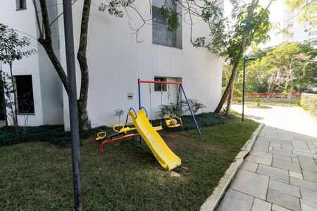 Apartamento para alugar com 50m², 1 quarto e 1 vaga Apartamento para alugar com 50m², 1 quarto e 1 vagaÁrea comum - Playground