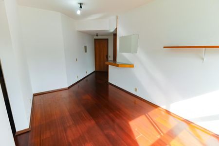 Sala de apartamento para alugar com 1 quarto, 50m² em Morumbi, São Paulo