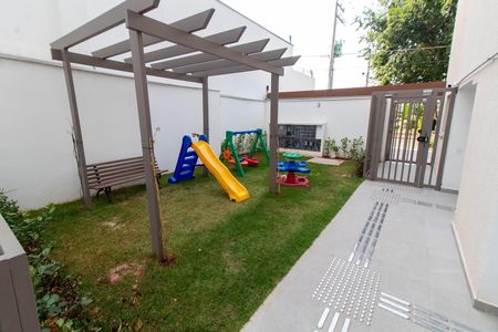 Apartamento para alugar com 43m², 2 quartos e 1 vaga Apartamento para alugar com 43m², 2 quartos e 1 vagaÁREA COMUM - PLAYGROUND