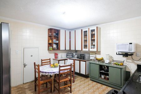 Casa à venda com 120m², 3 quartos e 2 vagasCozinha