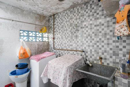 Casa à venda com 120m², 3 quartos e 2 vagasÁrea de serviço