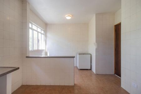 Casa à venda com 212m², 4 quartos e 4 vagas
