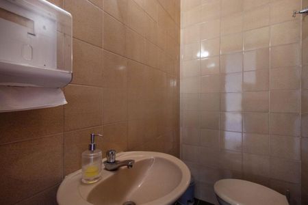 Casa à venda com 212m², 4 quartos e 4 vagas